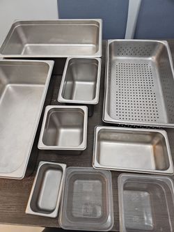 Stainless Steel Hotel Pans Mixed Lot 7 piece + 2 plastic Free