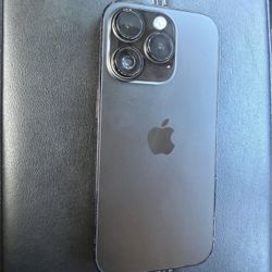 Unlocked Apple iPhone 14 Pro 256GB - $390 FiRM