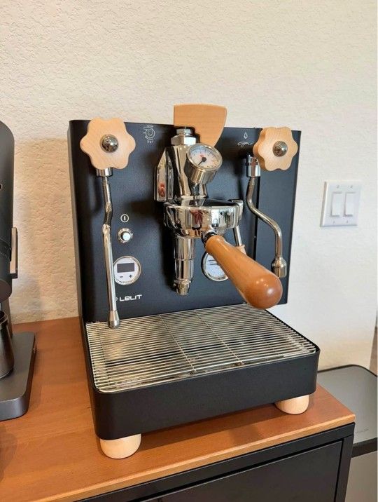 Lelit Bianca v3 espresso machine