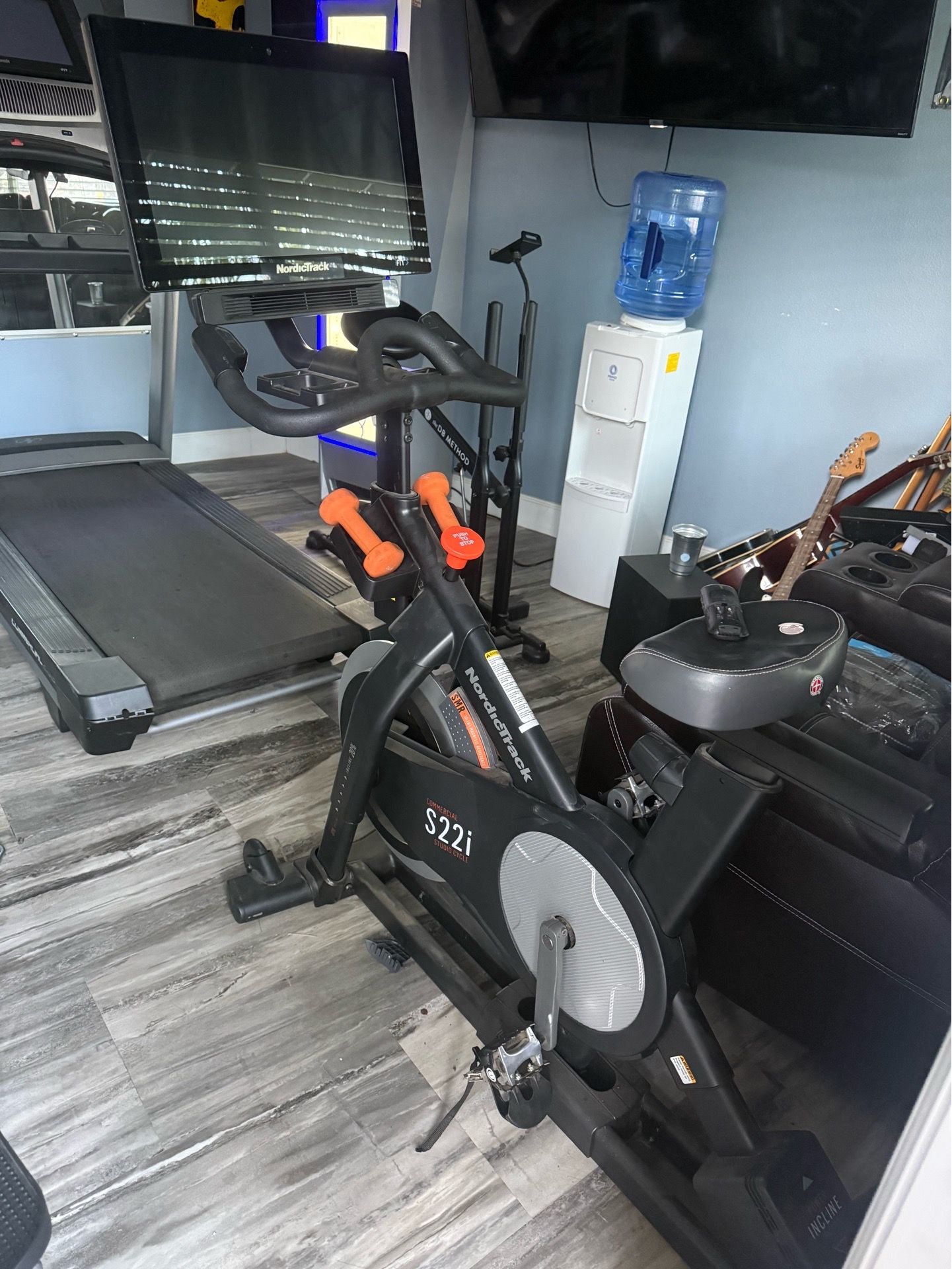 Nordictrack S22i commercial studio cycle like new