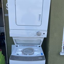 Whirlpool Washer\Dryer Combo 24 Inch.\ Warranty\ Delivery