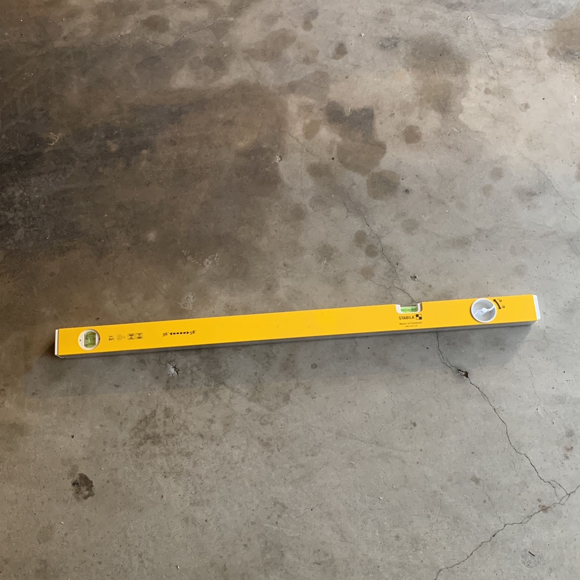 Level Stabila 38”-58”
