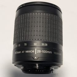 Nikon AF Nikkor 28-100mm f/3.5-5.6 G Autofocus Lens