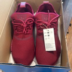 Brand New Adidad Women Size USA 9