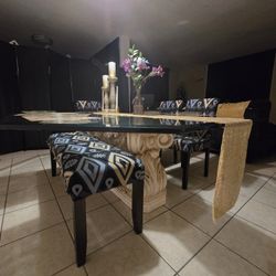 Table With Chairs 