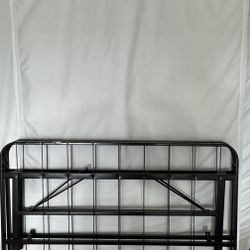 Twin Mattress With Metallic Bed Frame 