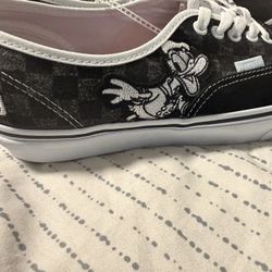 Vans Disney