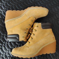 Timberland Wheat Woman's Boots