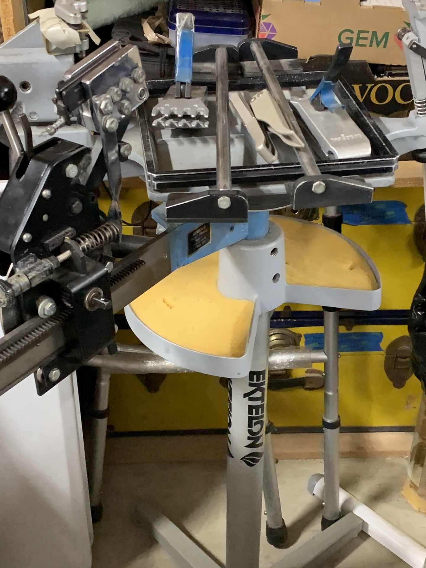 Ektalon Tennis Racket Stringer