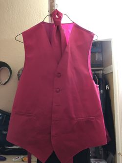 Vest, tie, pants