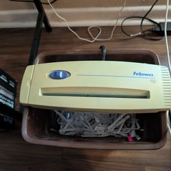 Paper Shredder 