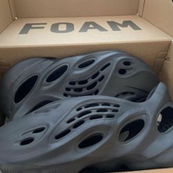 Yeezy Foam Runners 