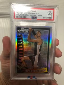Victor Wembanyama Topps chrome RC refractor