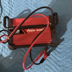 New Husky 750 Watt Power Inverter
