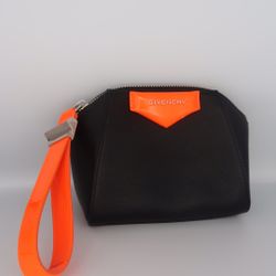 Givenchy Antigona Wristlet bag