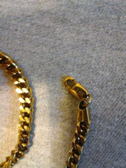18k gold over silver chain, need gone ASAP