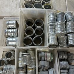 LOT OF 25+ Units** Metal Conduit Fittings / Couplings / Adapters / Connectors