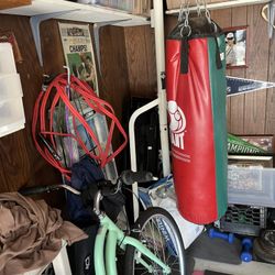 Heavy bag & Stand 