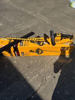 Brand New FLEXVOLT 60V MAX 26 in. Brushless Cordless Battery Powered Hedge Trimmer (Tool Only)