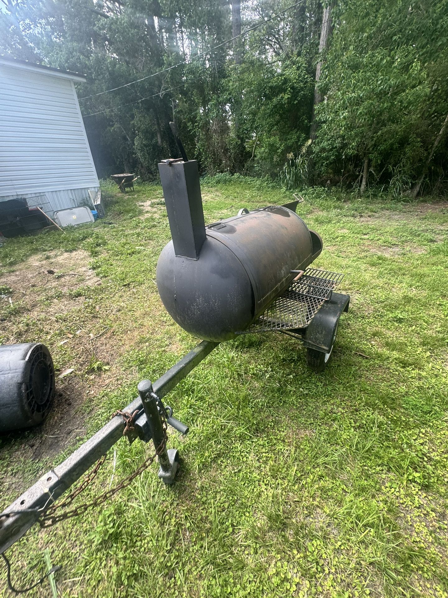 Towable Offset Smoker - Great for BBQ Enthusiasts! 🍖🔥