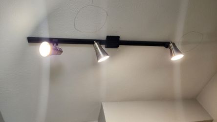 3-Head Ceiling Track Light Fixture
