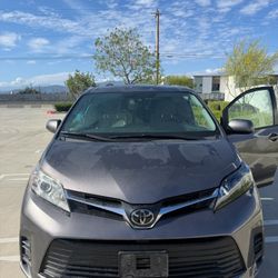 2019 Toyota Sienna