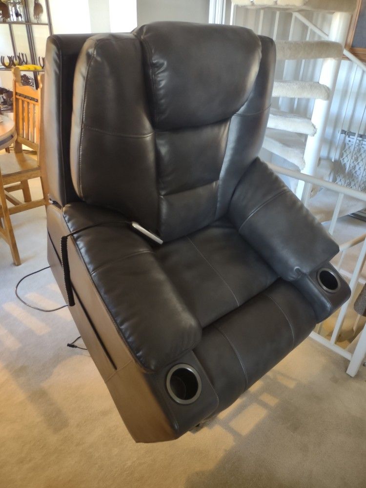 Like New Lift Chair!