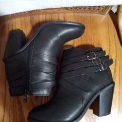 Bran New Ankle Boots Size 7