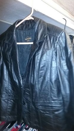 Ladies leather jackets small and a medium