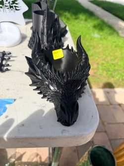 Dragon Head Cup Holder