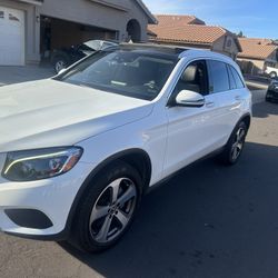 2017 Mercedes Benz  GLC 300