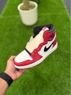 Air Jordan 1 Retro High OG 'Chicago Lost & Found'