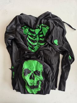 Skeleton costume
