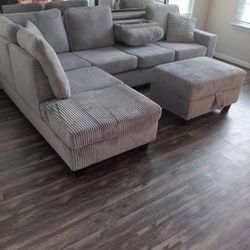 Sectional Sofa And Ottoman 