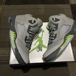 Size 9.5 - Jordan 5 Retro Green Bean