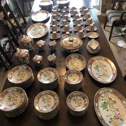 Vintage 133 Piece Handpainted Chinese Dinner Ware Set