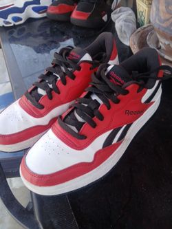 Reebok size 7 1/2