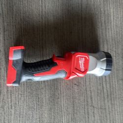 Milwaukee flashlight