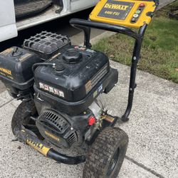 Pressure Washer 4400 PSI