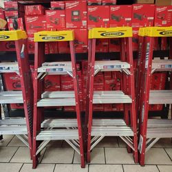 Werner 4 Foot Fiber Glass Ladder