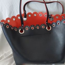 Scalloped tote with wallet.