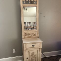 Entry Foyer Hutch With Mirror