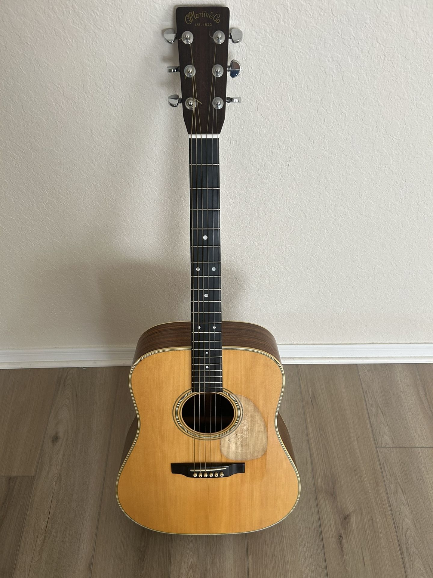 Martin D-28 Acoustic Guitar … Great Tone