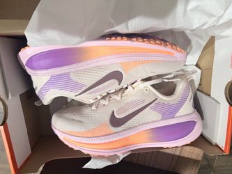 Nike Vomero Plus
