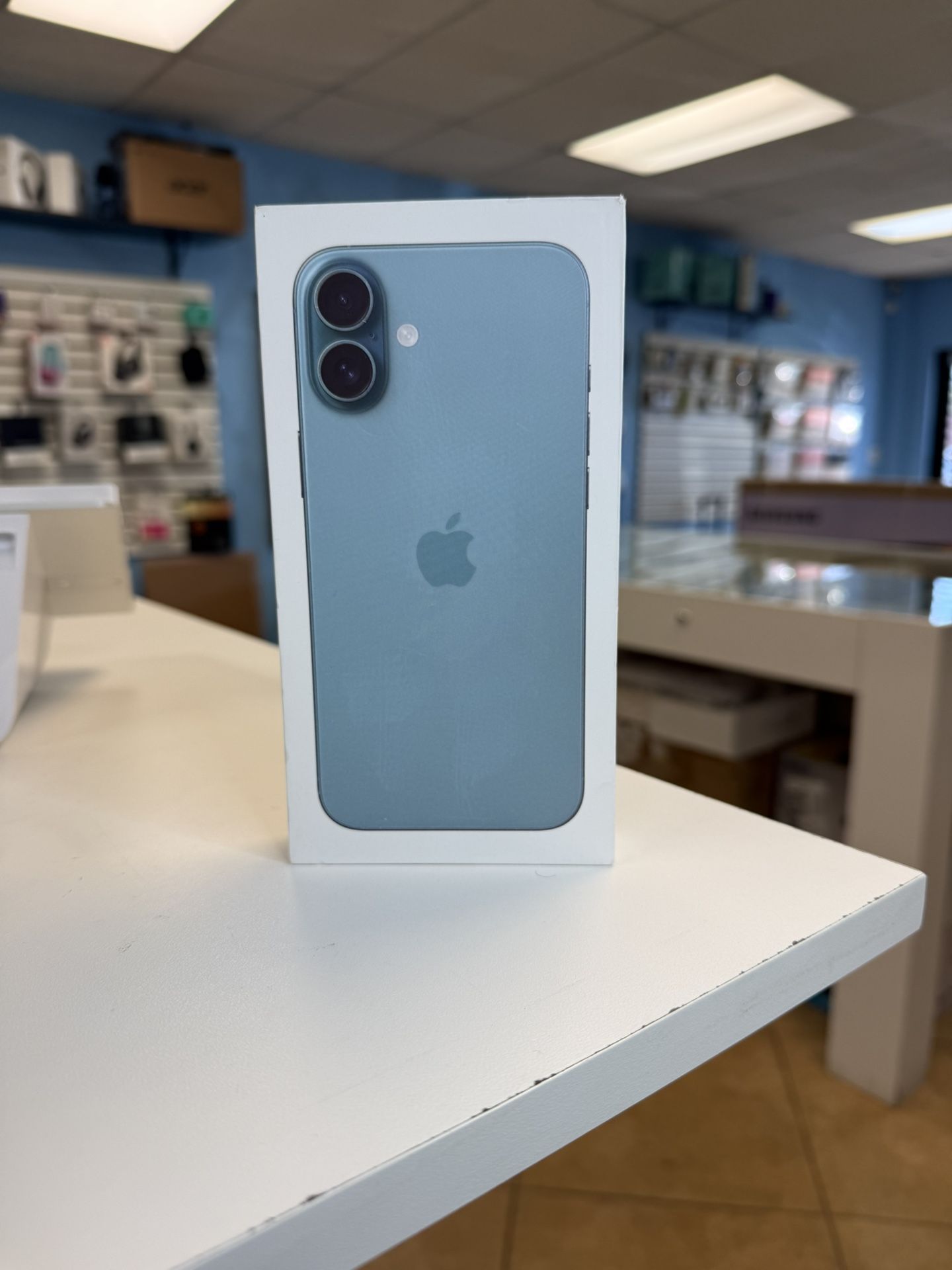 Apple iPhone 16 Plus 256GB Factory Unlocked New With Full Year Apple Warranty