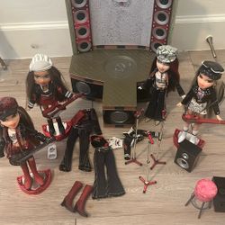 Bratz Rock Angelz Concert Stage Play Set Lot