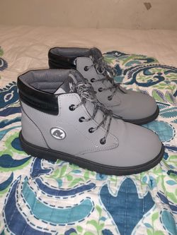 Boys Grey Boots For Sale Size 4y📲✅