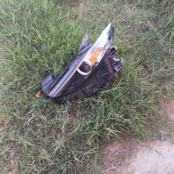 2019 to 2022 Mazda 3 Driver Side, Headlight OEM Good Condition 