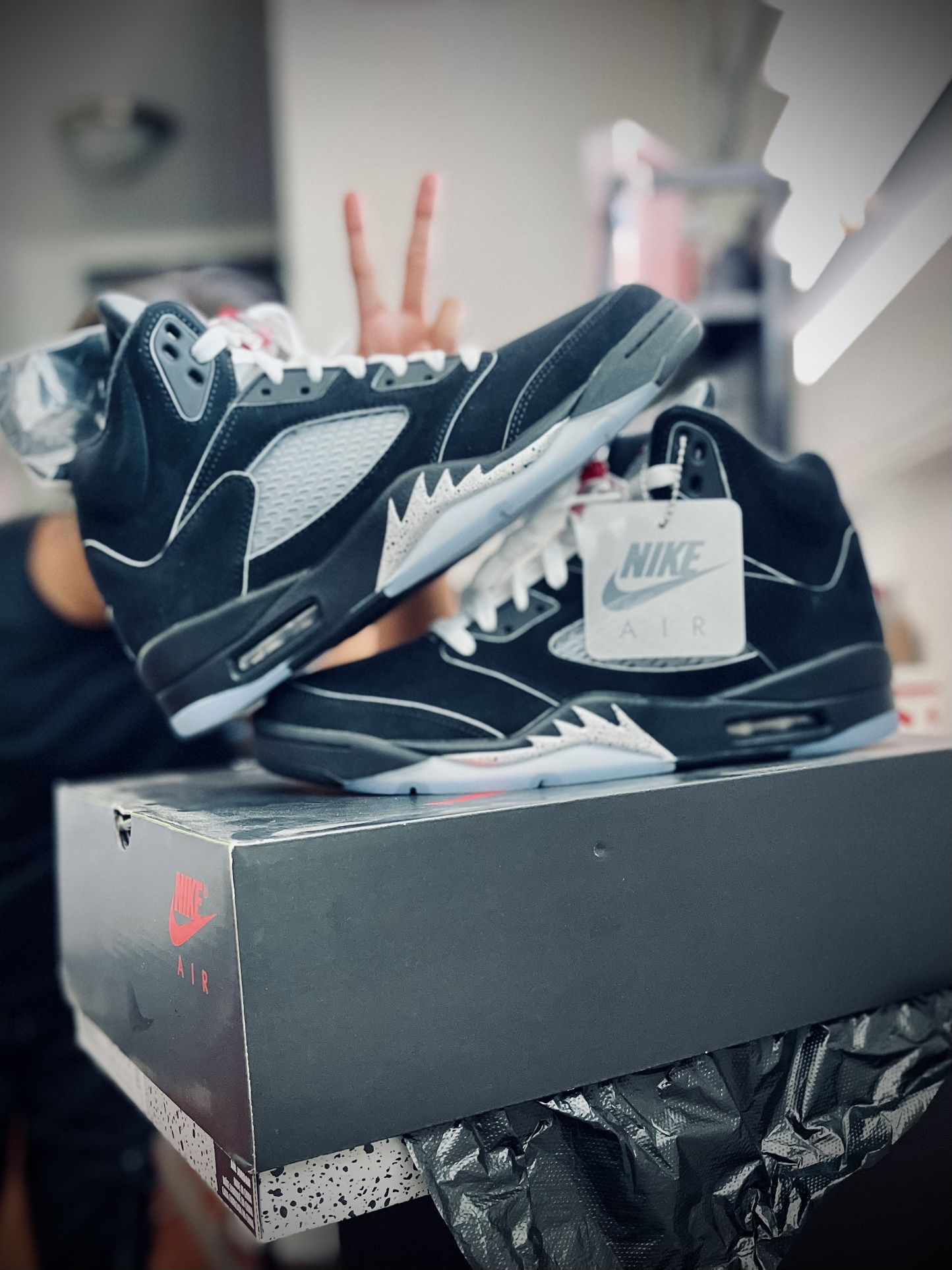 Jordan 5 Black Metallic Reimagined Size 10.5