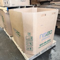 Gaylord Boxes w/ Pallet & Top Cover – Good Condition